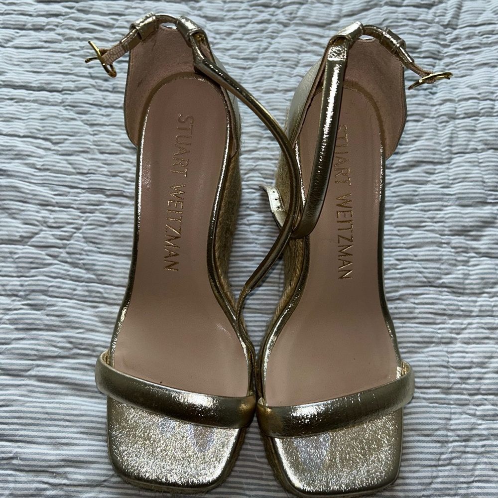 Stuart Weitzman Gold Heels Elegant Minimalist Design